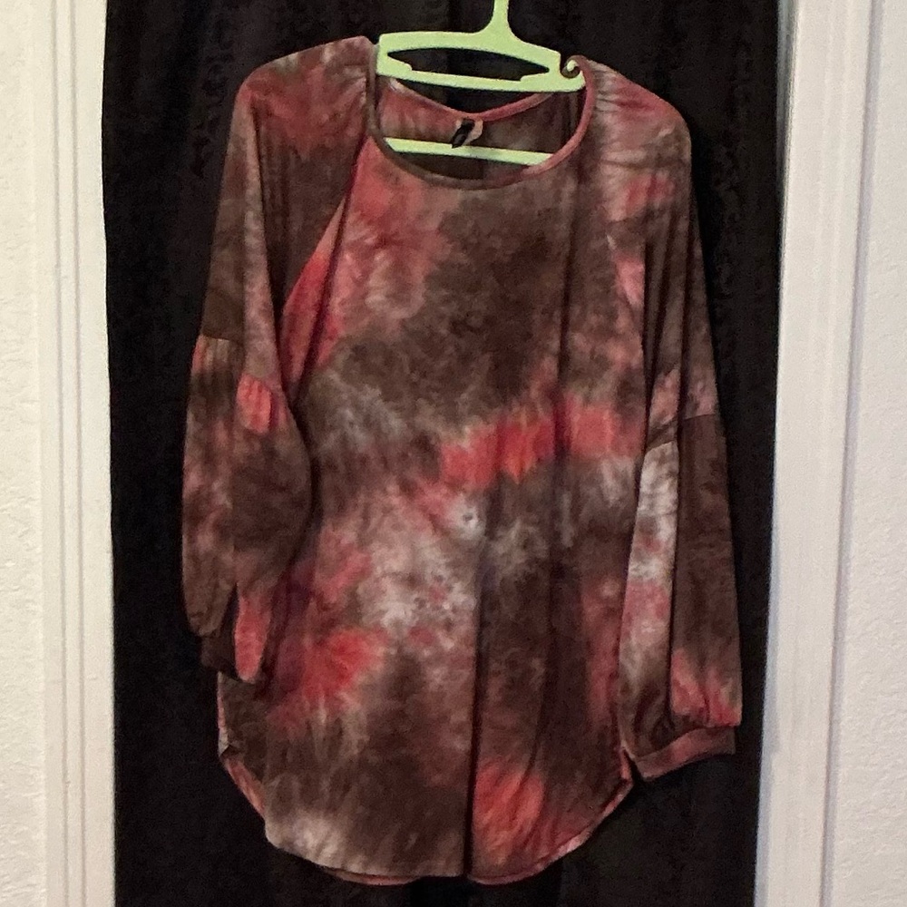 Yahada Tie-Dye Long Sleeve Top